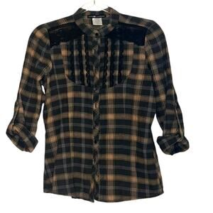 Love Squared Plaid Button Up Shirt With Lace Detail Size Small